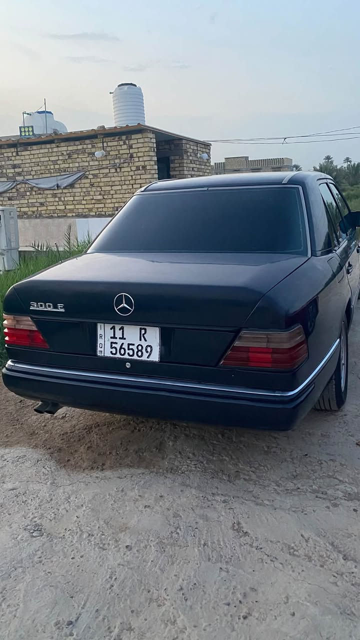 مرسيدس ٣٠٠ عنكبوت • موديل ١٩٩٣ • نجف الكوفه