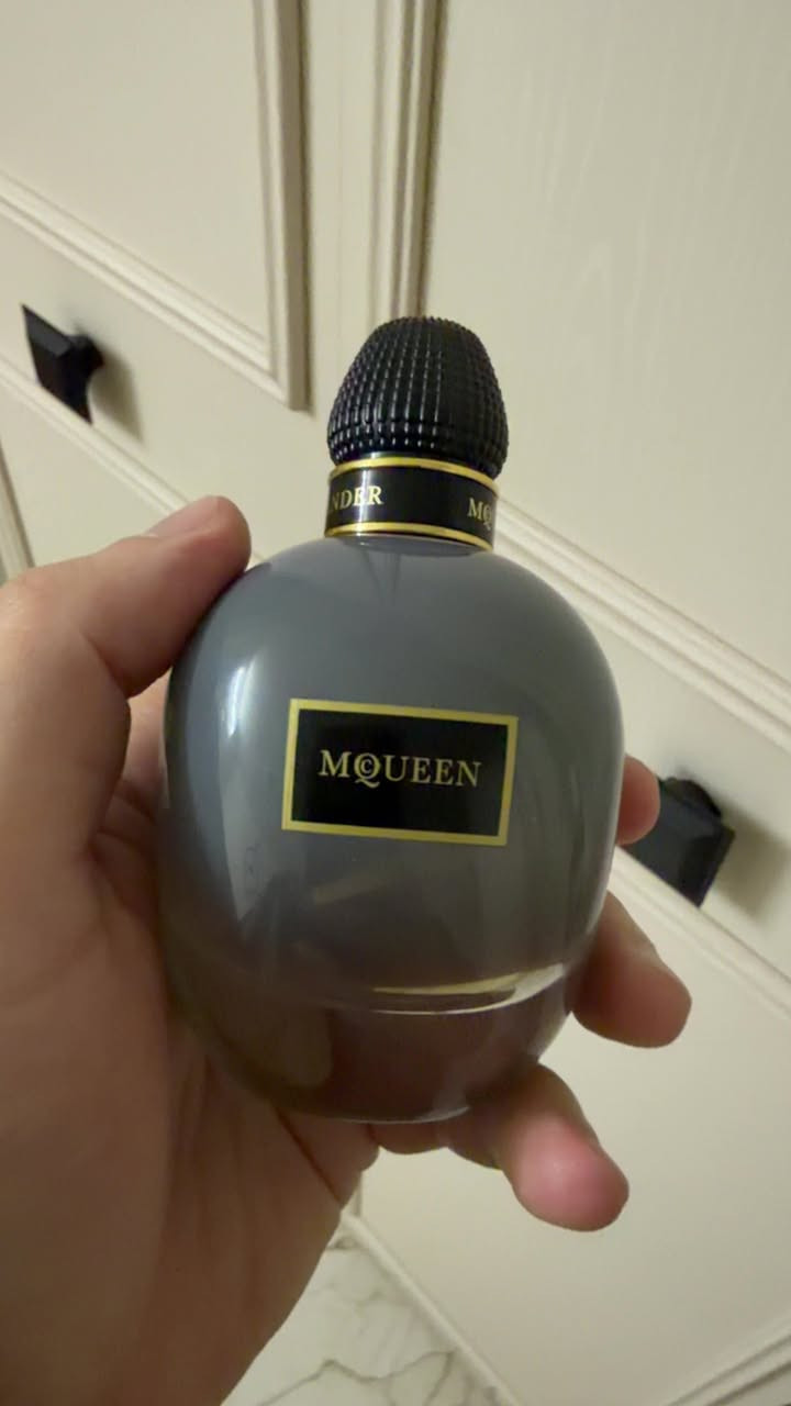 CAIA & MQUEEN

السلام عليكم

العطرين للبيع ..

مستخدمات رشات تجربه فقط

Caia 75 ألف

Mqueen 35 ألف

للتواصل خاص او واتساب

***********
