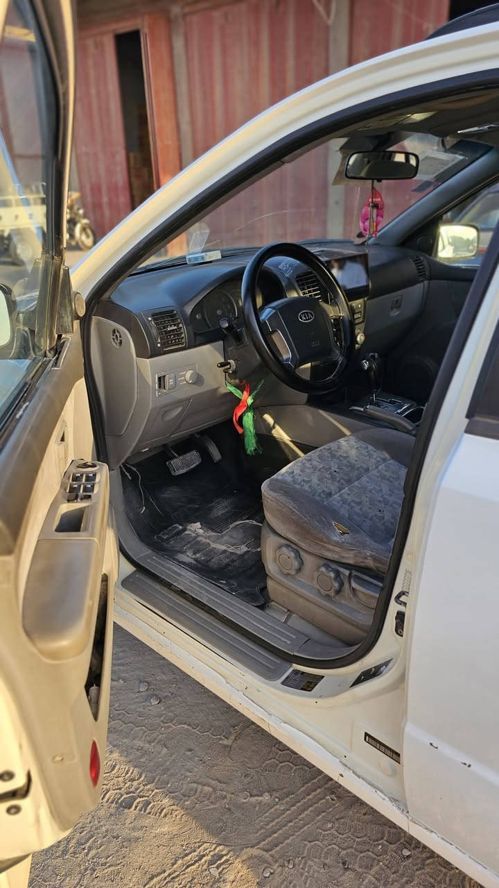 سلام عليكم
سورنتو ٢٠٠٨ وارد امريكي
سيارة جاهزه من كلشي 
كير ومحرك واكسن جديدات
تبريد ثلج ❄️❄️ حداديه، طخم تاير
سنويه مجدده لغاية ٢٠٣٠ 
السيارة باسمي تحويل ثاني يوم 
مكان السيارة ناصريه سوق الشيوخ 
السعر ٩٢ وبيها مجال قليل حك الجيه
رقم صاحب السيارة *********** 
هذا الرقم موجود بيه واتساب 
انا مكلف بالنشر.
