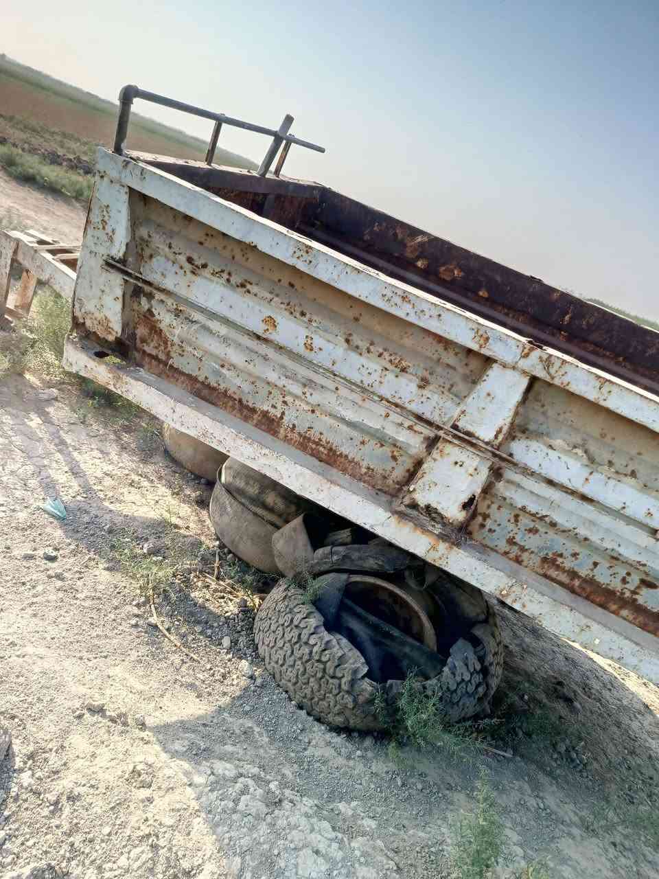 سلام عليكم عربانه ترهم عل تك ودبل حموله طن ونص بس عوزه تايرات واحد منهن دكدر تغير جوب وشده مكان واسط صويره متواجد خاص ***********
