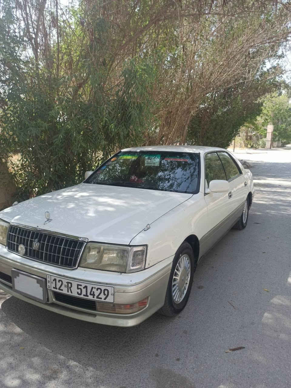 السلام وعليكم 
راس الثور فلات للبيع 
موديل 1999
رقم نينوى نكليزي مداور ثاني يوم
كفاله كص ونقل ورسميات
مكينه 3000
شاصي 155
دشبول يسره بلاد
غرفه ام عيون 
السعر 85 وبيها مجال حگ جيتك
مكاني نجف 
بيه ضربه بدنه خلفيه واضحه بصوره
***********
