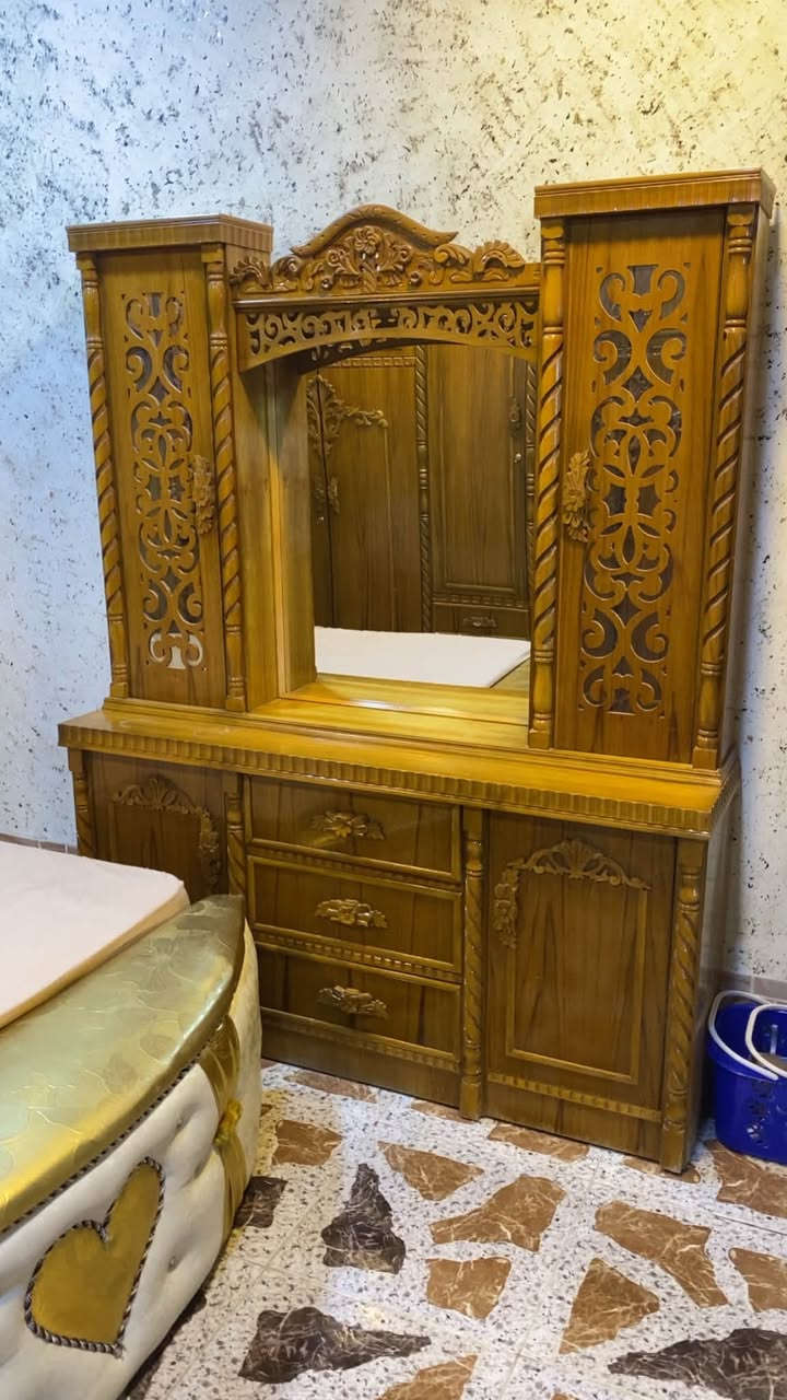 سلام عليكم غرفه خشاب للبيع غرفه نضيف مرتب خشب صاج عراقي سعر وستفسار خاص او رقم موبايل 

اسيا ***********
كورك ***********
