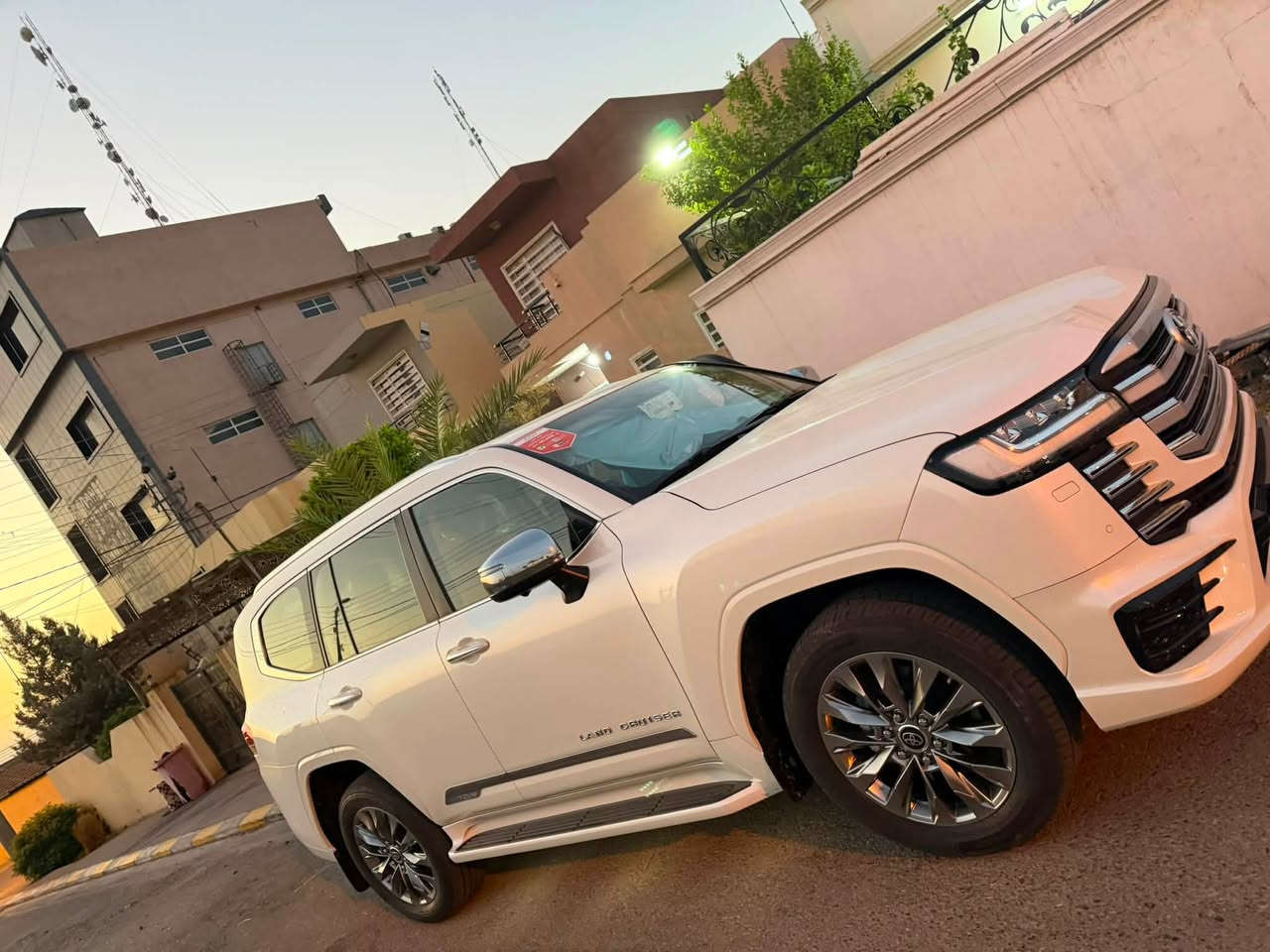 لاندكروز 2023 VX شركة ساز داخل ضمان
ماشية 39 الف KM
مغلفة bbf
السيارة كفاله عامه للاستفسار ***********
السيارة مع رقم عادي مو ال بسياره ⁉️
