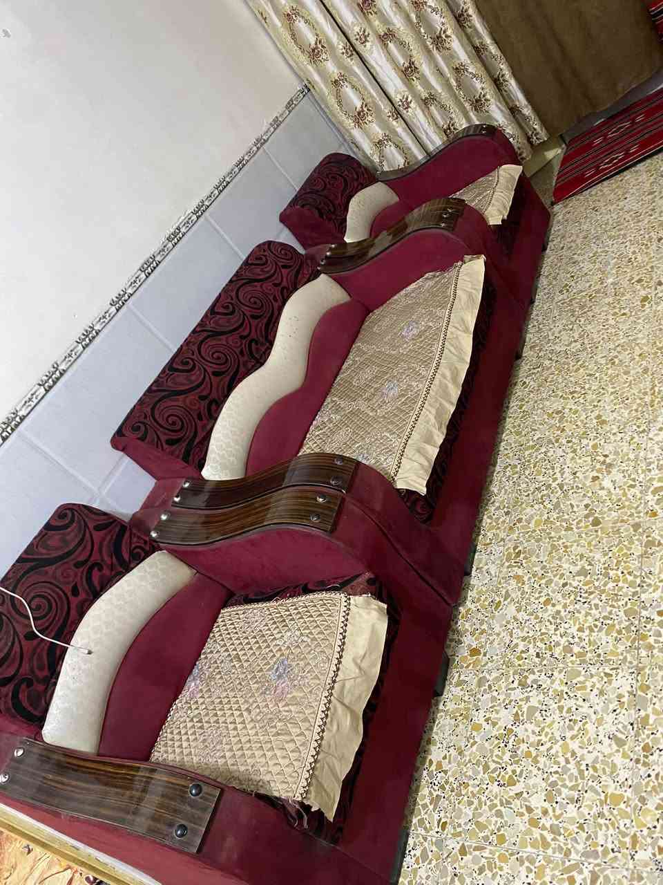 نص تخم للبيع
***********
