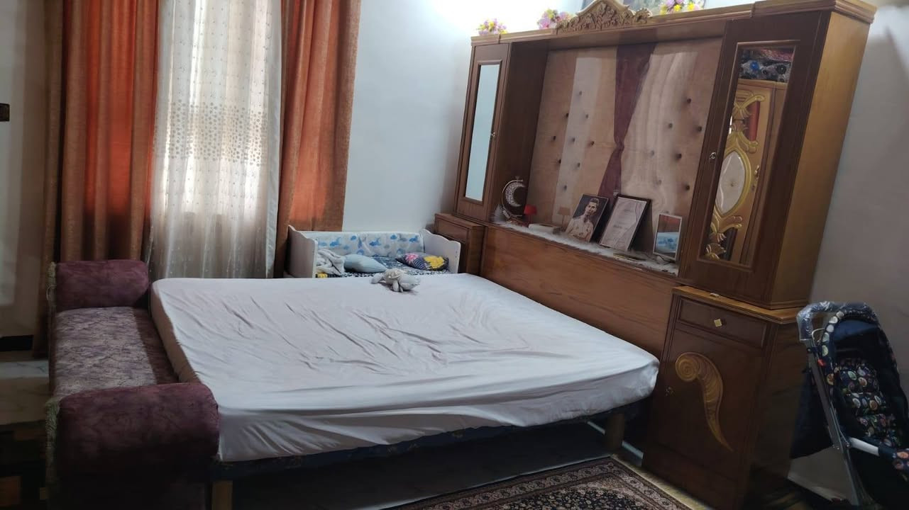 سلام عليكم
غرفه النوم للبيع تسكام الاصلي نظيف كلش مكانه نجف الرظويه السعر مليون ونص وبي مجال للشراي  الاستفسار ***********

