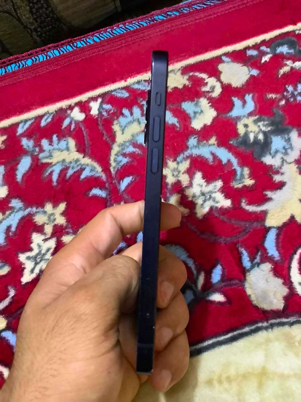 سلام عليكم
ايفون 12عادي للبيع 

مامفتوح ولا مبدل بي شي ع وضع الشركه 

بطاريه78 مثل مموضح بلصور ذاكره 128

280وبي مجال 

***********
