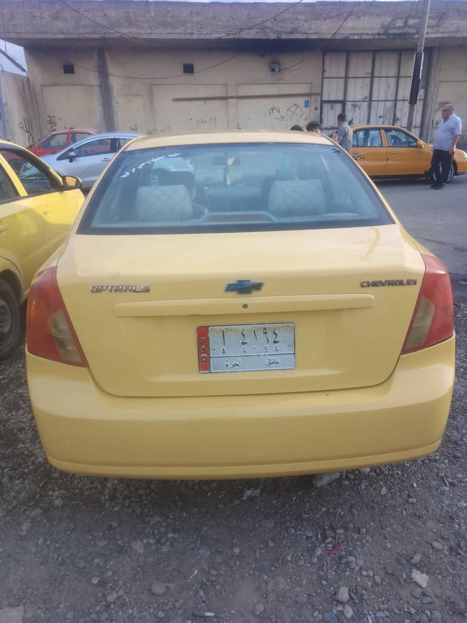 السلام عليكم
سيارة اوبترا شركة العامة 

موديل 2011 مشروع وطني تحويل بالموصل 

السيارة مصبوغة حزام 

ضرر قطعتين بدون دواخل 

گير أوتوماتيك شرط 

محرك 1600شرط 

تبريد شغال+تدفئه شرط

كهربائيات شغاله السيارة بأسمي سنوية نهاية ال2027

كابون بانزين موجود 

 طخم امامي +خلفي+طخم تايرات 

السيارة اكفلك شاصي+لغد+سقف شرط للأستفسار الأتصال على الرقم ***********
