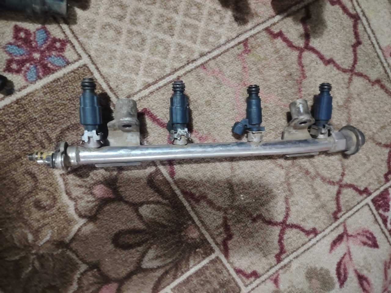 السلام عليكم
للبيع
مسطرة بخاخات جديدة
حساسات كير
حساس vvt
حساس كرنك
مجاول
جويتر الغراض كلها ع الفحص سعرهن مناسب ***********
