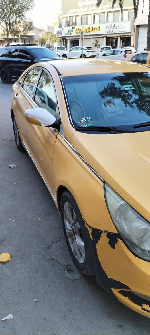 لسوناتا للبيع ٢٠١١ بسمي رقم انكليزي مكاني بابل حي المهندسين كامله لخير تبريد ثلج حادث اباب الخلفي خلف السايق  تبديل السياره مصفر هيئة وغرامات لاستفسار ***********
