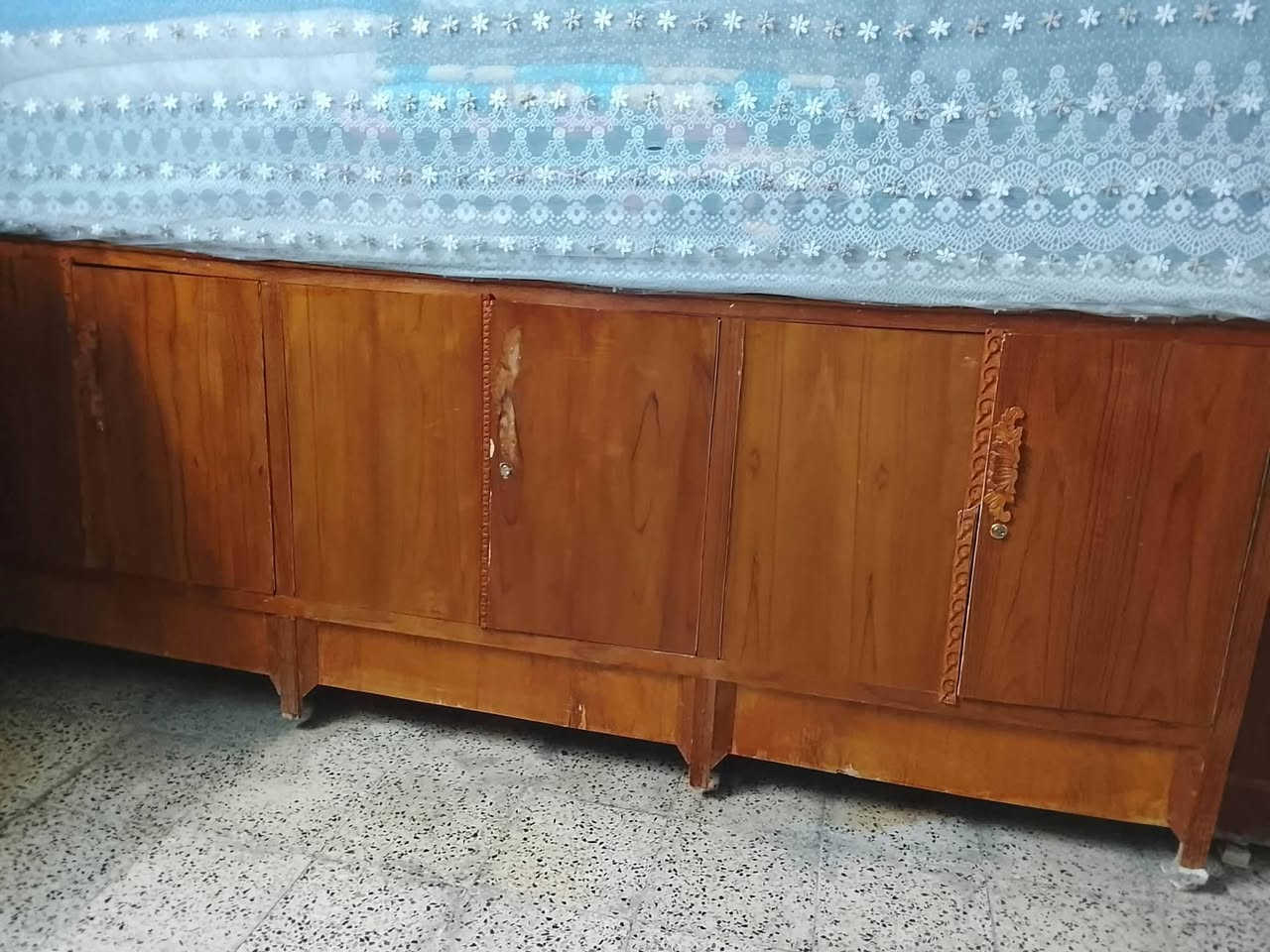 مناميه • ٦ أبواب • سعر خاص