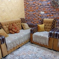 تخم كرويتات • ١٠ مقاعد • نظيف وجديد