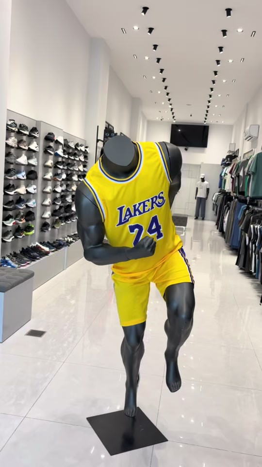 زبائن 3W عروض نار 🔥🔥 تراك شورت جوردن  كوالتي عالي السعر 20,000 القياسات (M-L-XL-XXL-3XL) عنوان المحل بغداد القادسيه مدخل ساحة قحطان ثاني استداره ع يسار  ازياء Three Wall للاستفسار الاتصال :*********** متوفر توصيل لجميع مناطق العراق
