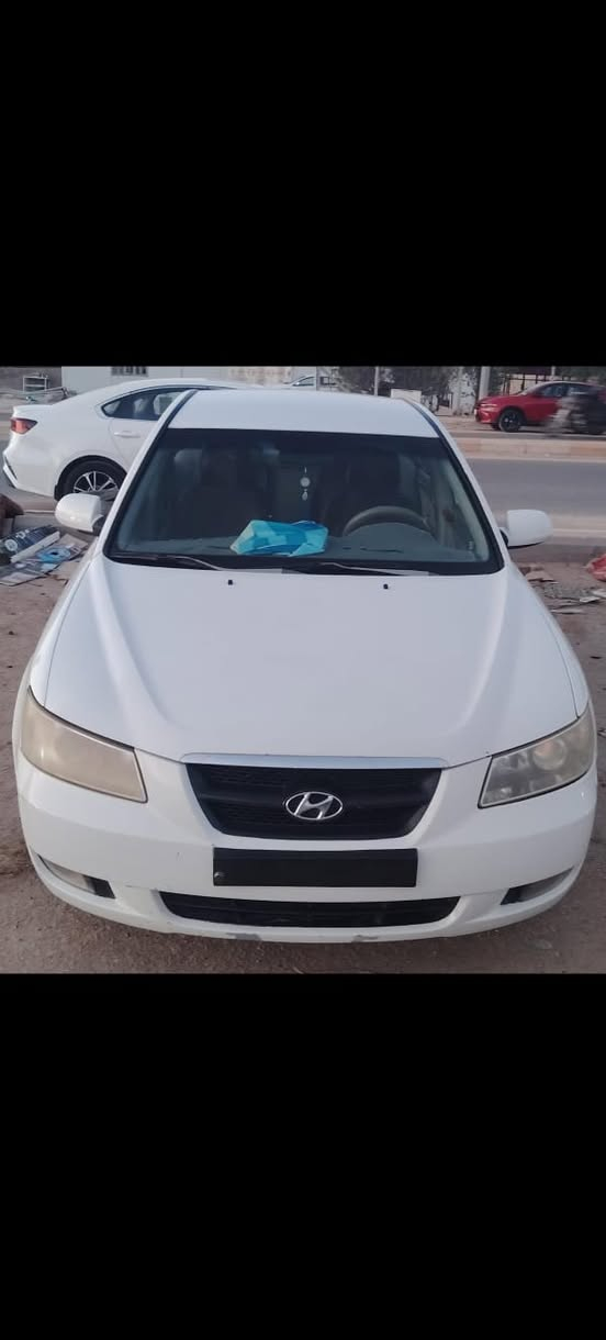 السلام عليكم سوناته ٢٠٠٨للبيع سته سلندر ٣٣٠٠محرك خليجي مصبوغ حزام للجماليه فقط السعر 95وبيها مجال للشراي رقم بابل دولي تحوييل ثاني يوم جديد للستفسار الاتصال ***********
