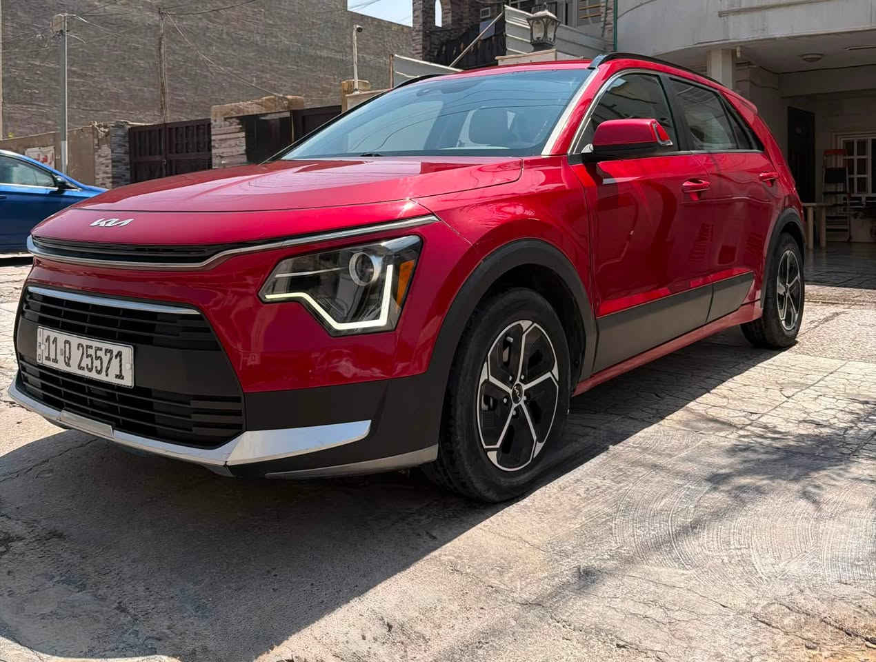 كيا نيرو هايبرد 2023
السعر 145 ￼

وارد امريكي 

عداد السياره 12400mi

السياره نظيفة جدا 

حادث السياره 

جاملغ امامي ايمن و بنيد 

وتعديل بداية الشاصي 

1.6 لتر GDI Hybrid

2️⃣ نظام هايبرد بنزين + كهرباء

3️⃣ قوة 139 حصان

4️⃣ عزم 265 نيوتن متر

5️⃣ ناقل حركة أوتوماتيك 6 سرعات DCT

6️⃣ دفع أمامي FWD

7️⃣ بطارية هايبرد ذاتية الشحن — لا تحتاج شحن خارجي

8️⃣ وضعيات قيادة ECO / SPORT

9️⃣ شاشة عدادات رقمية بالكامل

🔟 شاشة وسطية كبيرة 10.25 إنش

1️⃣1️⃣ Apple CarPlay & Android Auto

1️⃣2️⃣ نظام ملاحة واتصال

1️⃣3️⃣ شاحن لاسلكي للهاتف

1️⃣4️⃣ تكييف أوتوماتيك Dual Zone

1️⃣5️⃣ مقاعد جلدية/جلد صناعي بلون فاتح

1️⃣6️⃣ مقعد السائق كهربائي

1️⃣7️⃣ تدفئة المقاعد الأمامية 🔥

1️⃣8️⃣ تشغيل بصمة وزر تشغيل

1️⃣9️⃣ فرامل إلكترونية + Auto Hold

2️⃣0️⃣ مثبت سرعة

2️⃣1️⃣ كاميرا خلفية

2️⃣2️⃣ حساسات خلفية

2️⃣3️⃣ مراقبة النقطة العمياء

2️⃣4️⃣ تحذير مغادرة المسار

2️⃣5️⃣ مساعد الحفاظ على المسار

2️⃣6️⃣ نظام تحذير ومنع الاصطدام الأمامي

2️⃣7️⃣ مصابيح LED

2️⃣8️⃣ مرايا كهربائية

2️⃣9️⃣ ويل ألمنيوم رياضية

3️⃣0️⃣ مقاعد خلفية قابلة للطي

3️⃣1️⃣ مقود متعدد الوظائف

3️⃣2️⃣ نظام Smart Key

مكان السيارة بغداد زيونة 

***********
