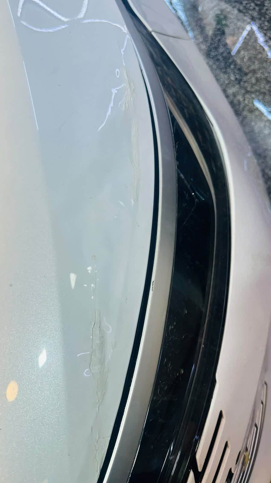 BYD دستروير للبيع ب19200
بيهة طخة بسيطة جداً بالجاملغات الجهة اليمنة

وشبر بالبنيد 

ماشية 40 

***********

مكانهة بغداد الكرخ

نص مكتوب في الصور:
- 12:41 م