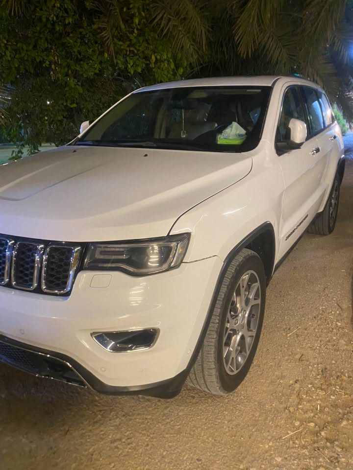 للبيع
جيب 2019
لمتدد بلاص خليجية
فول مواصفات
السيارة نظيفة مكفولة من الصبغ والتبديل بيها بارد بسيط 
رقم بغداد
سعرها 255$
للاتصال ***********

