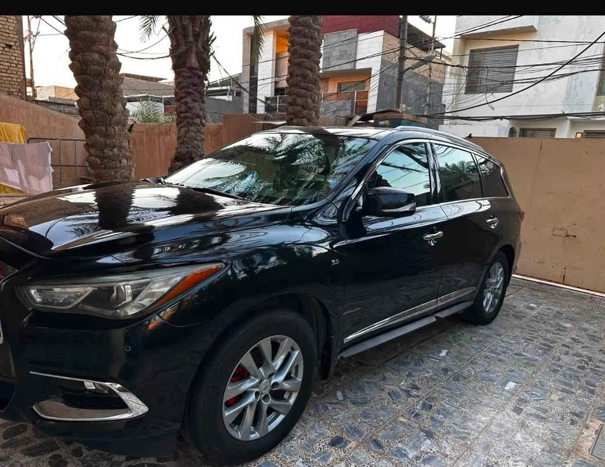 🔥لعشاق الفخامة🔥
انفنتي QX60 موديل 2019
4✖️4 SUV
 💢استخدام شخصي
استيراد خاص سنة 2020 
المسافة المقطوعه 220
لون اسود
داخل جلد
مواصفات كاملة 1/1 
شاشة / مري جانبية كهرباء
كاميرات عدد 5
حساسات عدد 5
لايت زئبقي زنون
رادارات من كل الجهات
قيادة آلية
تبريد تدفئة كشنات
كشنات كهرباء الكل
7 راكب مع تبريد قطعتين
صندوق كهرباء .بانوراما القمارة
تحكمات مع تبريد تدفئة ستيرن
سستم صوت 7 سماعات
تخم تاير قبل شهرين
حدادية كاملة
منضومة تبريد جديدة قبل شهرين
ادامة كاملة للسيارة
⛽️لم يتم استخدام بانزين عادي ابدا
💥السيارة على وضع الشركة بدون فتح بخاخ
⚠️رقم بغداد بسمي 
جاهزة من جميع النواحي
✅حادثها شخط بابين بدون دواخل 
✨تم تبديل بابين وجاملغ نفس اللون بلادي 
ايرباك بردة فقط 
📍 مكان السيارة بغداد
السعر 20 الف دولار

***********
——————————————————
#بيع_سيارتك #بيع #بغداد #معارض_بغداد  #اربيل #معارض #سيارات #سيارات_للبيع #سيارات_مستعملة #سيارات_VIP #وارد_امريكي #وارد_خليجي #تويوتا #لاندكروز #لاندكروزر #جي_كلاس #مرسيدس #النترا #سوناتا #هيونداي #كيا #سورنتو #سيراتو #نيسان #نيسان_صني #رانج_روفر  #لاند_روفر #لاندروفر #سيارات_كورية #سيارات_يابانية
