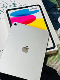 آيباد ١١ • ١٢٨ • بطارية ١٠٠٪