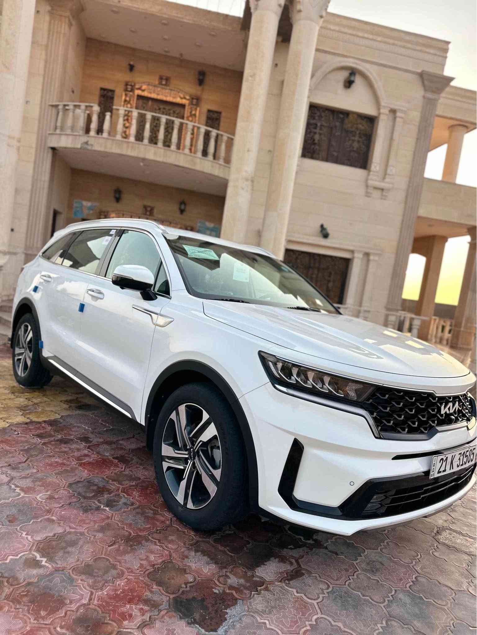 سورنتو خليجي 2023 فول مواصفات 5 كامرات   6سلندر 
كشنات حار بارد جنطة شفط رقم شمالي تحويل او وكاله ماشية 68 كفاله فقط باردين  بسيطات 
 البصرة /قضاء المدينة 
السعر 248 وبيهامجال 
رقم الهاتف / *********** البصرة, العراق
