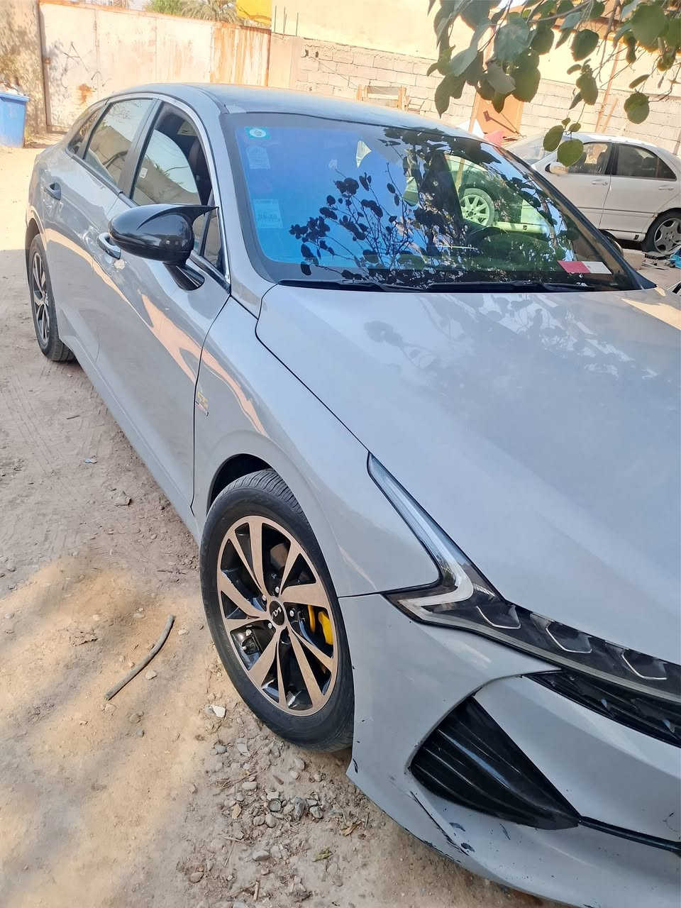 K5  .  GT موديل 2023فول  الفتحه بس  تحكم ذاتي  حساسات رادار  كشنات جلد هواي مواصفات   142 بيع مستعجل البصر ه ***********
