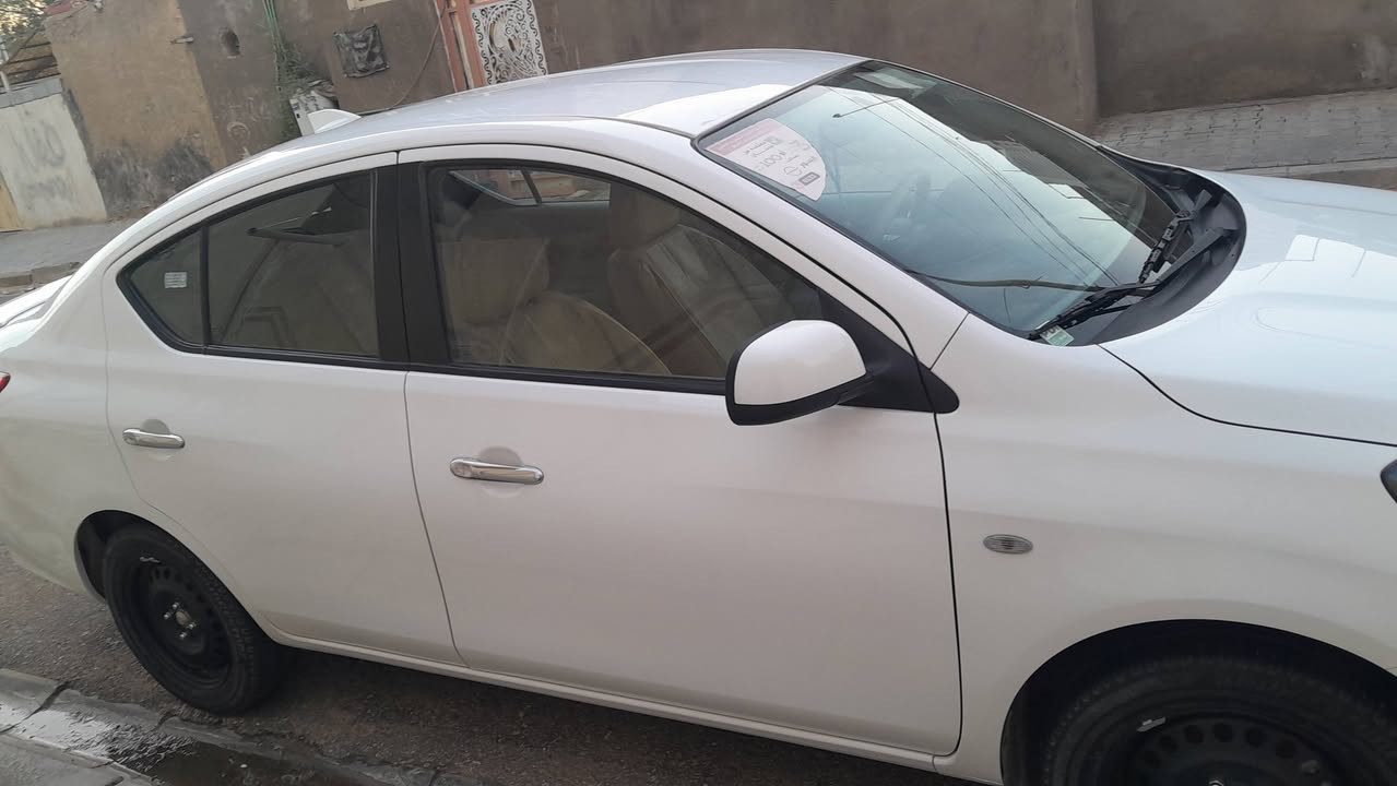 نيسان صني هندي ام البليته الزركه 
موديل 24 ماشيه 67 
رقم نجف بسمي 
مكفوله السيارة 
شاشه+كامره
تحكم 
دبل كيج
يدات نيكل 
ويل 15
سبير منازل
اريل انفكس
مدوشمه
سبايدر
السيارة ضمان شركة السور
سعرها 125 وبيها مجال 
عنواني النجف 
***********
