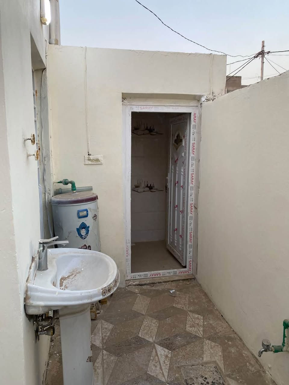🏠 عرض خاص — نقد أو أقساط
 نوع العقار: بيت طابو زراعي (سند 25)
 المساحة: 100 متر مربع
 الأبعاد: الواجهة 7 متر × النزال 15 متر
 نوع البناء: بناء حديث طابوق
 العنوان: حي الجامعة - شارع الحولي - مقابل بيت المرمر
📌 تفاصيل الدار:
 غرفة نوم واحدة
 صالة
 مطبخ
 استقبال
 الدار جاهز للسكن فوراً
💰 الأسعار وطريقة الدفع:
 سعر النقد: 50
 سعر الأقساط: 55 (المقدمة: 25)
📞 للاستفسار والحجز:
يرجى الاتصال على الأرقام التالية (متوفر اتصال ومراسلة):
 ⁠***********⁠
 ⁠***********
