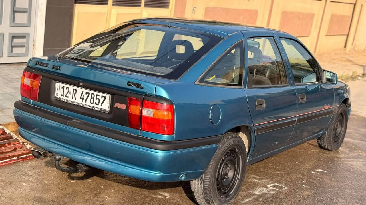 السلام عليكم للبيع
اوبل فكترا موديل 1993 
رقم نينوى انكليزي باسمي 
كابون بانزين ماستر 
محرك 20 
كير عادي 
محرك وكير شرط 
السيارة بدون ضرر 
بيها سقف وجاملغات خلفي صبغ جمالية فقط 
السعرررر 38 وبيها مجال 
للاستفسار *********** يوجد واتساب
