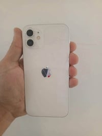 آيفون ١٢ • بطارية ٩٤ • ظهر مكسور