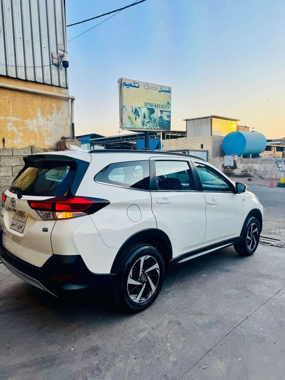 Toyota rush 
تويوتا راش 
موديل 2020
فول مواصفات 
7راكب
147الف ماشية 
قطعتين سبوغ بدون دواخل 
سيارة گير ومحرك كلشي بشرط   
السعر 138$ بي مجال بسيط 
مكانى اربيل 
*********** أربيل, العراق
