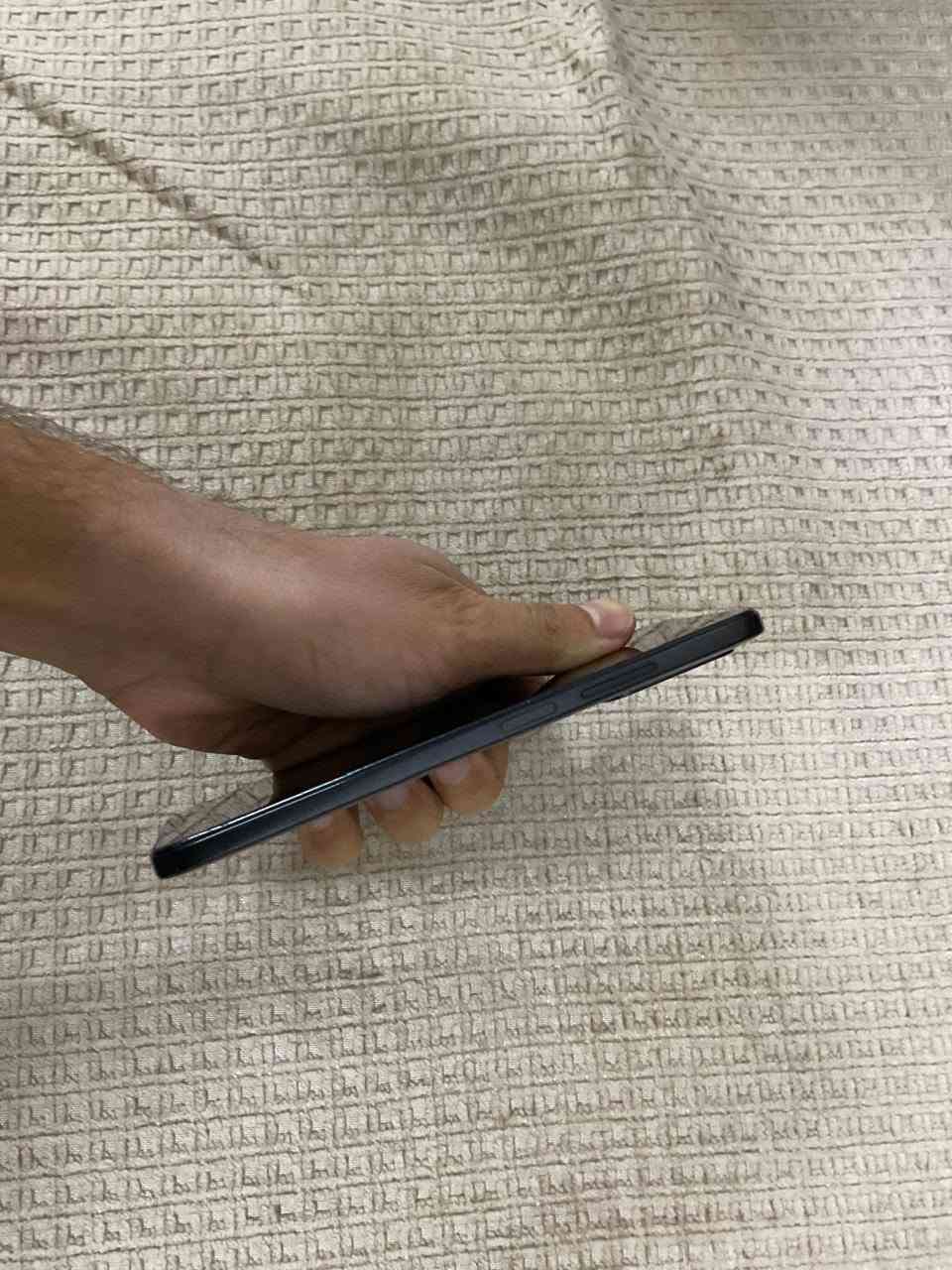 بوكو m4 por
ذاكرة 256 ،رام 8 +4 
كامل ملحقات مع الشاحن الاصلي
مبدل شاشة مو اصلية مرات تصفن،
ماعدها الجهاز شغال مابي اي خلل
مكان الكندي الثانيه 
***********
