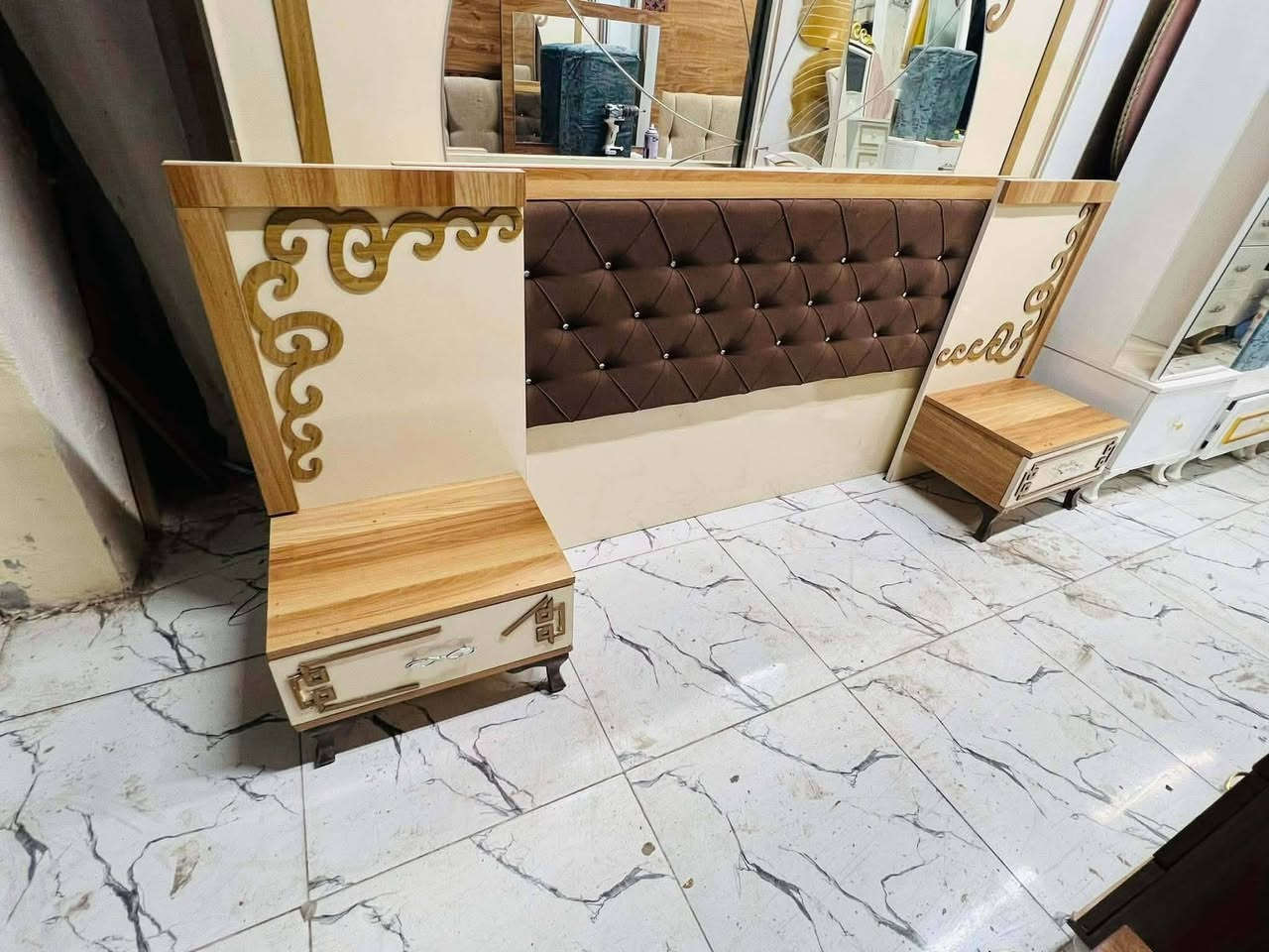 غرفه ترڪي مستخدم  💥  🇹🇷
قطع/5
نظافه 80/💯
نضام سلايت  💫
مع شد ونقل 🚚 داخل بغداد مجانآ
 باقي المحافظات بكروه ***********
