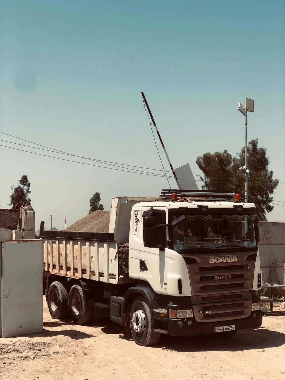 قلاب سكانيه • موديل ٢٠٠٥ • جير ٣في٣