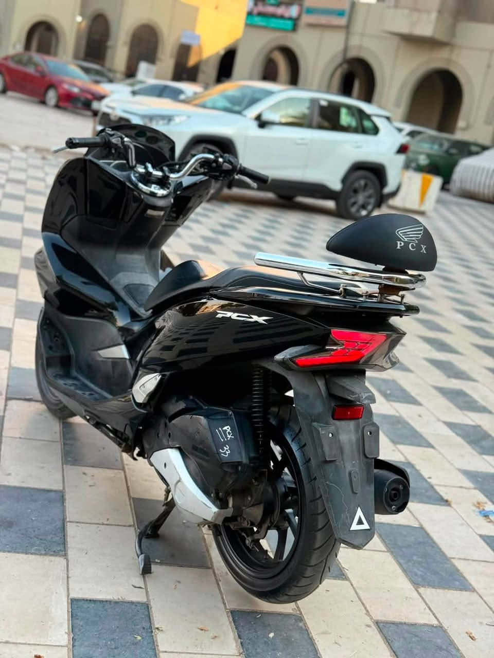 للبيع دراجه pcx  جيل ثالث بصمه الحديث  يوماهاالاصلي  مكينه 150 حساس حرف A نوزل خطين ستان كهربائي ماشيه 24الف زيرو الدراجه حساس ازدحام دراجه جديده  حساس شلعه معدل خير من الله دراجه تتعب تكول جديده مال جناي  مكان بغداد الكرخ السعر مليون و900 وبيهه مجال وبيهه مجال والاستفسار***********
