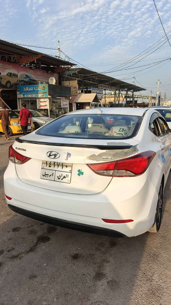الانترا 2014  خليجي
محرك 1800 دوش 
فول مواصفات GLS 
فتحة 
بصمهة
تحكم ب الستيرن 
تبريد قطعتين
حدادية نظيفة 
كير محرك نظيف
السيارة ضررها قطعة وحده بس
ب اسم كردي مو شركة وكالة عامة عندي بيها 
السعر ٩٨
