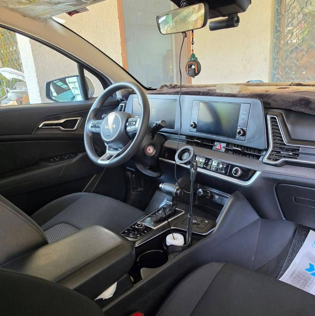 🚘🔥 للبيع | KIA SPORTAGE 2023 – LX 4x 🇺🇸

✨ سبورتج 2023 فئة LX 4x بحالة ممتازة، نظيفة جداً وبدون صبغ أو تبديل.

🔹 ماشية 53 ألف ميل
🔹 سنوية جديدة بإسمي – تحويل مباشر
🔹 كير + محرك + تبريد + ميكانيك مكفولة على وضع الشركة
🔹 بدون صبغ أو تبديل – ليبل واحد
🔹 تبريد ثنائي المناطق ❄️
🔹 كشنات تدفئة 🔥
🔹 رادار مانع تصادم
🔹 قيادة ذاتية + محافظة على المسار
🔹 حساسات
🔹 مانع انحدار
🔹 4 وضعيات قيادة
🔹 قفل إكسل
🔹 سايد بريك بصمة
🔹 زينون
🔹 باك لايت LED
🔹 شاشة + كاميرا خلفية
🔹 جميع المواصفات المعروفة لفئة LX 4x

📍 الموقع: بغداد – حي الجهاد

📞 للاستفسار:
***********
***********

📩 لمعرفة السعر اكتب “تم” بالتعليقات ويوصلك السعر تلقائياً

#كيا #سبورتج #KIA #SPORTAGE #2023 #سيارات_للبيع #سيارات_العراق #iq_motors

نص مكتوب في الصور:
- 54811494
- 34011241