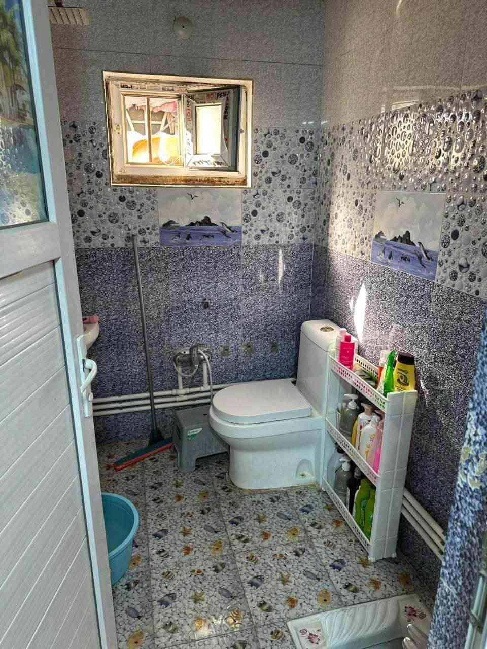 مشتمل للبيع طابو زراعي قرب مول نون ١٠٠م
٥×٢٠ طابق واحد بناء حديث 
غرفة كلدور مطبخ صالة صحيات 

السعر 85 وبي مجال 

للاستفسار مراجعه مكتب الخضراء للعقار 

***********
***********
