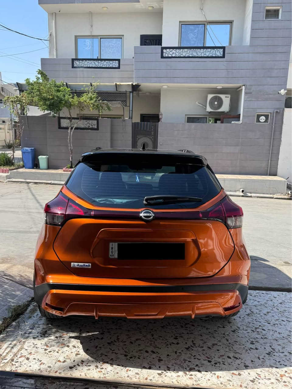 Nissan kicks 2023 sr فول مواصفات 
جلد
٤ كامرة ٣٦٠ درجة 
رادار امامي
رادار جانبي 
حساسات خلفية 
سماعات Bose 
ضرر فقط بونيت ضرر كلش بسيط 
ماشي ٣٤ ألف ميل
مكان كركوك 
مرقم جديد شرط تحويل 
سعر ١٤٧ وبي مجال 
رقم اتصال *********** كركوك, العراق
