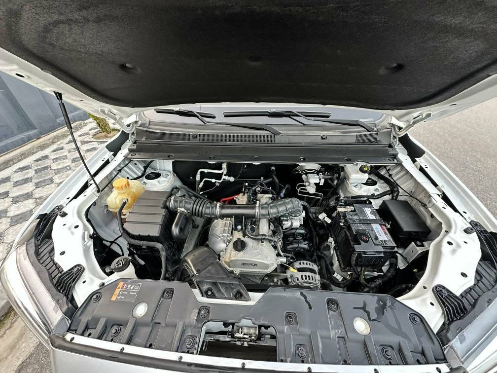 BAW pickup 2023 Large
بیکاب باو مودیل 2023 مکفولە کفالە عامە گیر عادی محرک 2000 سیارە دبل قمارە کبیرە مثل فورد اف150 شاشە کبیرە کامیرا و حساس و کشنات جلد محرک یابانی رقم اربیل و باسمی ماشیە 20 الف کیلومتر
 موجودە من اربیل *********** واتساب
پیکەب باو مۆدێل 2023 سپی گێڕ عادی 
فول مواسەفات مکینە 2000 گیر عادی دبل قمارە لارج شاشە گەورە کامیرا حساس کوشن جلد گێچ الکترونی تحکم ستیرن مکینە یابانیە
گێڕ تەبرید مەکینە سبوغ لێدراو هەمووی بەشەرت
رەقەم هەولێرە و بەناوی خۆمە هەموو شتی تازەیە
تەنیا 20 هەزار کیلومتر رویشتووە
سعری 135 وەرەقە و مجال
*********** واتساب أربيل, العراق
