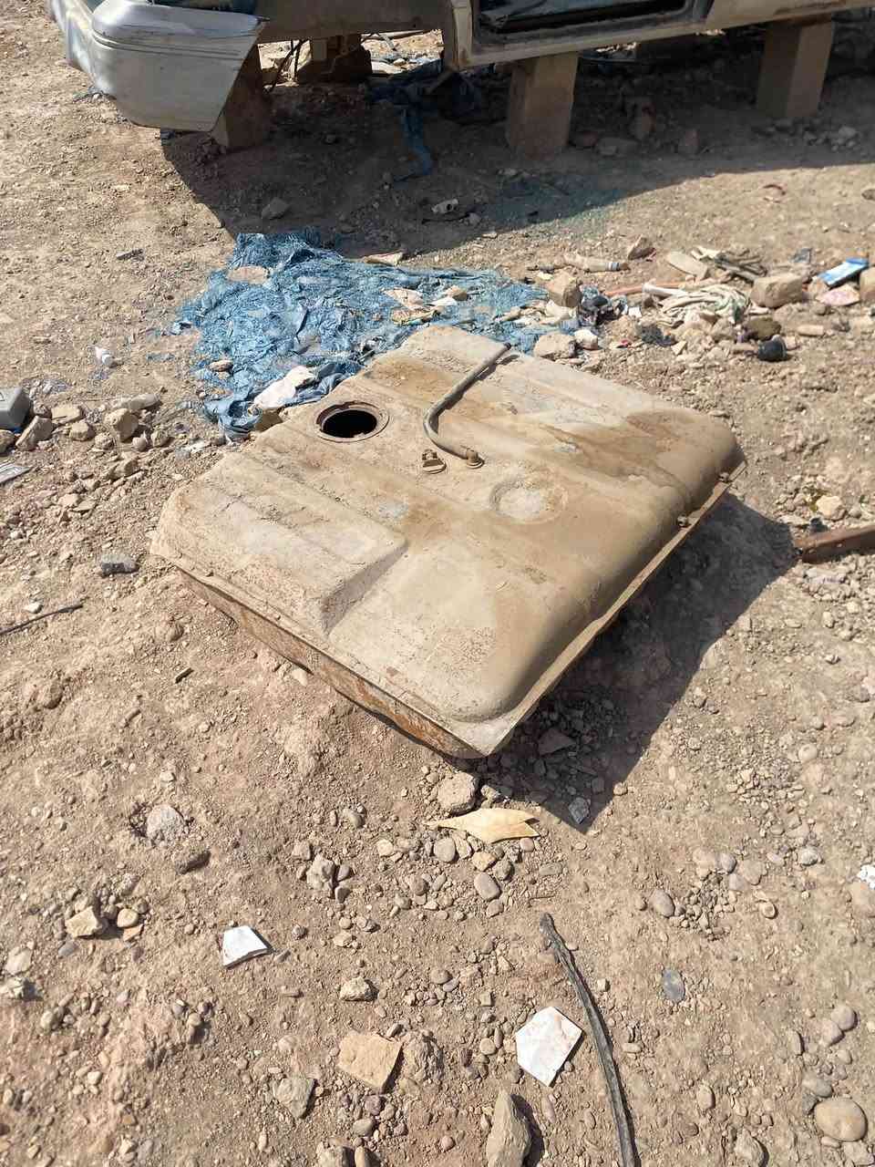 تانكي نظيف علفحص مع هوك سحب للبيع هـ ***********
