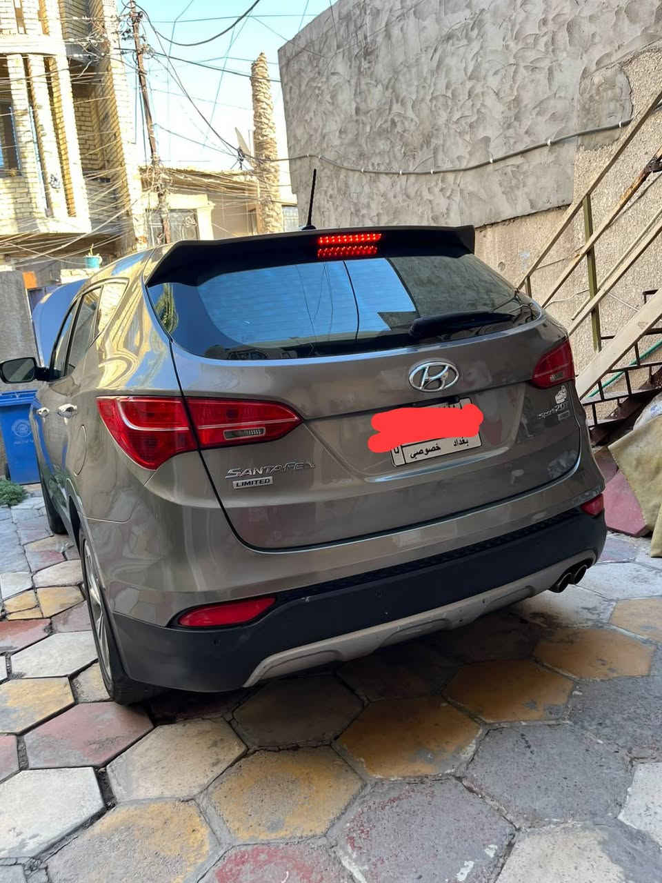 من رخصة الأدمن 
سنتافي 2013 فول مواصفات ليميتيد محرك GDI T 2000 باسمي سنويه ما نافذة صور السونار مرفقة كل شي واضح بالمنشور
السعر 125 و بيه مجال بسيط حك الجيه 
واتس اب ***********
