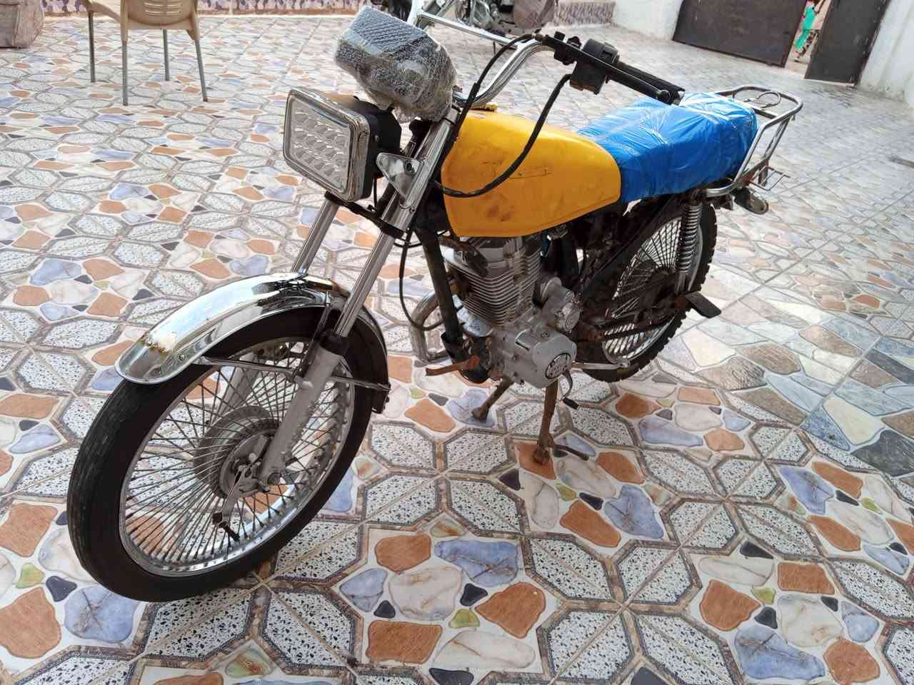 ماطور البيع موديل 2019
شغال بس بيها ملاحظات بسيطه
مثل دواسة رجل يعني يحتاج ترتيب بسيط
السعر 115 بيها مجال قليل 
البيع مستعجل
الاتصال ***********
