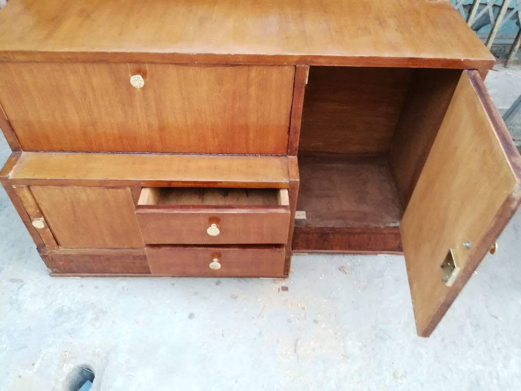 ميز تواليت صاج توصئ السعر ب 115  وبي مجال العنوان بغداد الكرخ تقاطع درويش البياع شارع البداله الانتصارسوق اميمه فرع مجمع الرازي ع اليمنه منتصف شارع ع اليسرى خلف مي اور
***********
*********** بغداد, العراق

