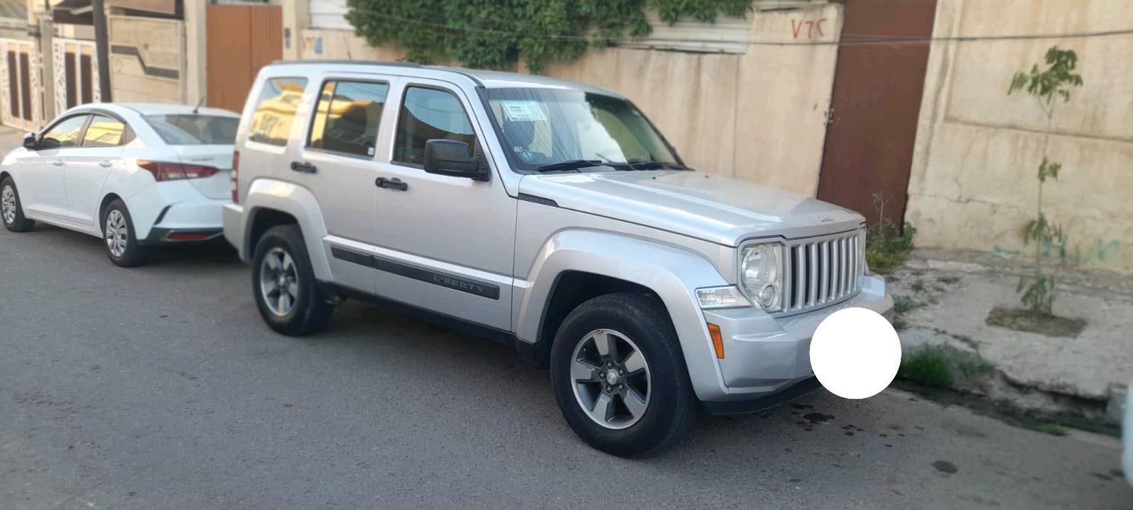 سلام عليكم تم تنزيل السعر لسرعة البيع سياره متلكي بنضافتها وبهيج سعر البيع جيب لبرتي موديل ۲۰۰۸ سیاره کلین بدون اي حادث بعدها وضع شركه حتى محرك ما مفتوح محرك ٦ سلندر ٣٧٠٠ رقمها مميز اربع أرقام رقم نينوى الدولي الجديد بعد كتلوكات الشركه ببها حتى الفور ويل شغال ماشيه ١٧٦ الف سعرها ۱٠٣ بيع او مراوس بسياره بي ام موديل ٢٠٠٩  هذا رقمي *********** مكاني موصل