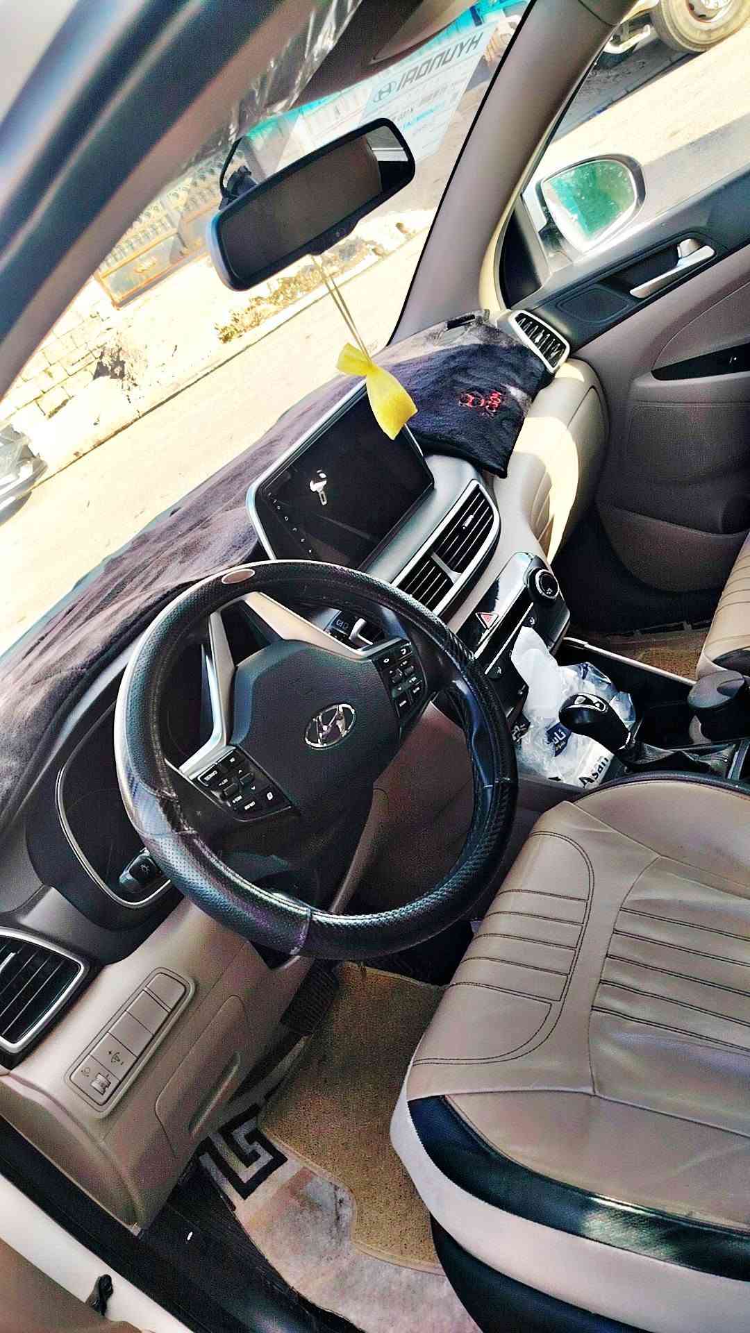 تكسون موديل 2019 وارد خليجي
هاند بريك رجل
طخم  تايرات جديد 
كير   ومحرك  شرط  على وضع الشركة
رقم اربيل دولي  
شرط  تحويل 
السيارة مكانه ناحيه الكوير 
سعر سيارة 150 وبيه مجال 
للستفسار  ع  الرقم ***********
