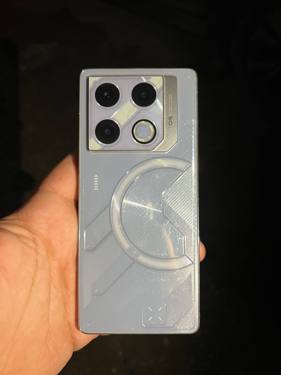 سلام عليكم 
انفنكس GT20 Pro
ذاكرة 256 
بطاريه 5000
دبل سيم 
جهاز نضيف 
بصمة شغالة 
120فريم
جهاز فول فول مامفتوح 
سعر 325 وبي مجال 
استفسار اكثر اتصل
***********
واتساب: ***********
مكاني موصل ايسر
