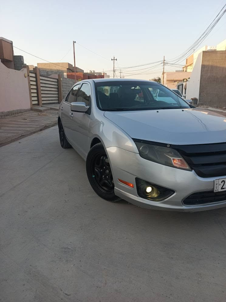 Ford fusion 
مواسەفات SE ٢٠١٠
بێ بۆیاخ  ، 
گێر ئۆتۆماتیک
چوار جام کارەبا
حاسەی بەگ 

مەکینە 3000🚀v6  پستۆن 
هەموو گیانی بەشەرت
تەبرید سارد و گەرم 
سعری 72 $ گەڵاو معامەلە ی کە م
*********** شمشمل, السليمانية
