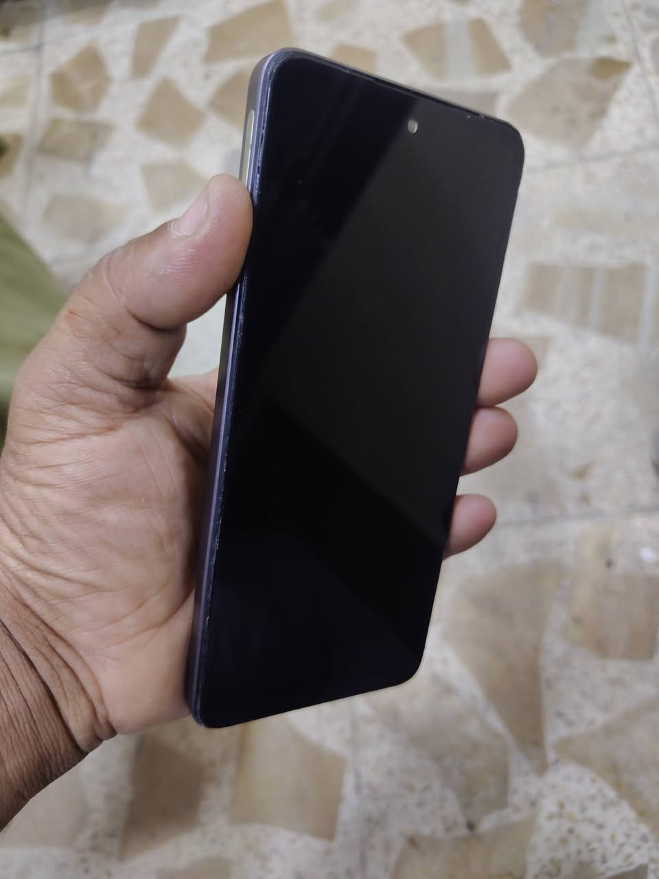 السلام عليكم ريلمي  C75  طافي  يدفع اكثر بل عافيه ***********
