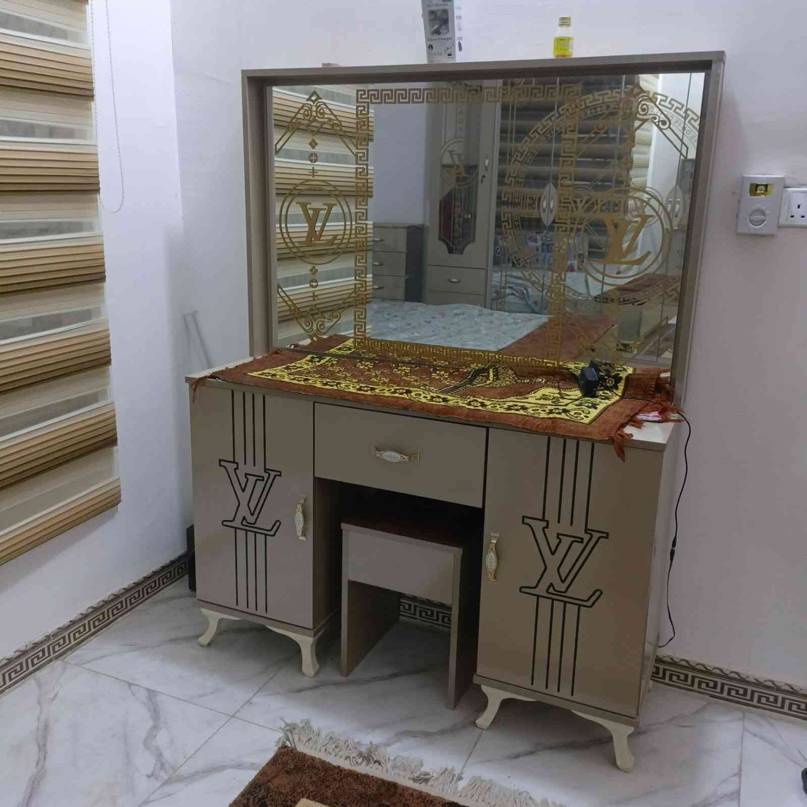 عاجل للبيع غرفه نوم جديده السعر مليون و٨٠٠ الشراي يتصل *********** النجف الاشرف النجف, العراق
