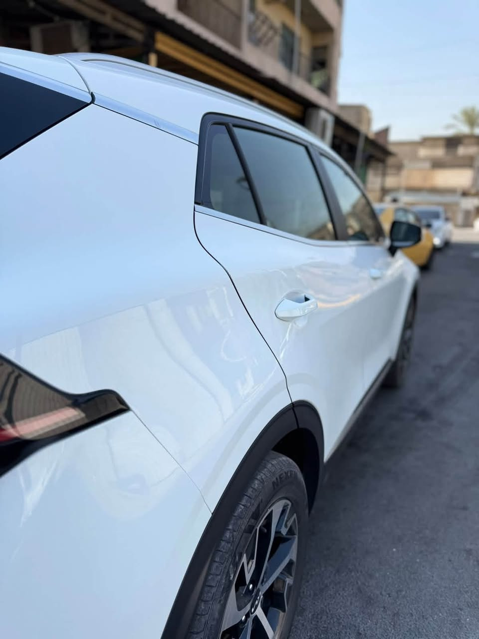 يالله السلام عليكم
كيه سبورتج موديل 23 خليجي مكفوله كفاله عامه 

ماشيه 64 كيلو🏎️ مكينه 2000 دوش 

موصفات عاديه معروفه  رقم اربيل بسمي  اتريد تحويل وكاله حاضر 

سياره موجوده بشارع فلسطين. هذا رقمي 

*********** تحياتي  

السعر 198 $ وبيهه مجال
