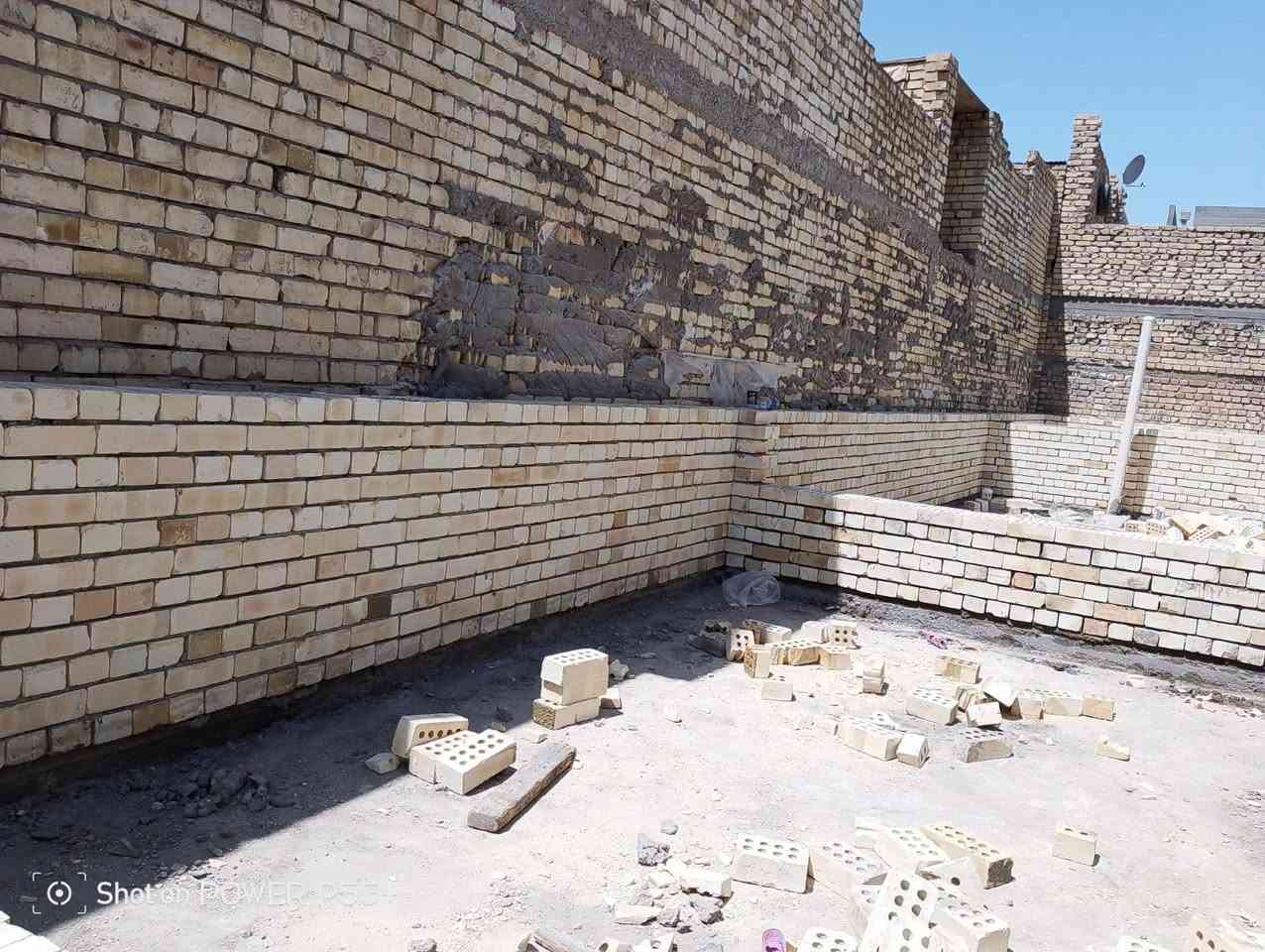 خلفه بناء درجه اولى استلام مهندس متفرق حالين نعمل في جميع مناطق بغداد كرخ ورصافه بسعار مناسبه بليوميه على الدبل وقطعي والتزام بلموعد ***********

نص مكتوب في الصور:
- أدخل النص
- Shot on POWER P55+